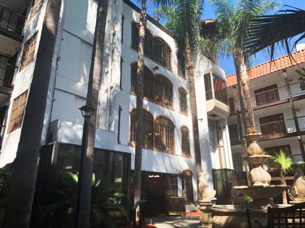 Buena Park Grand Hotel & Suites エクステリア 写真