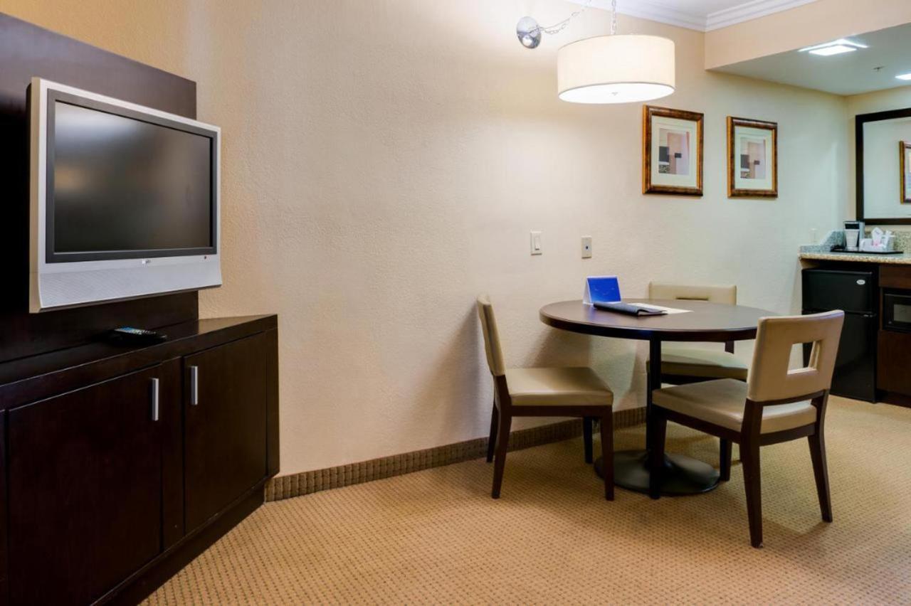 Buena Park Grand Hotel & Suites エクステリア 写真