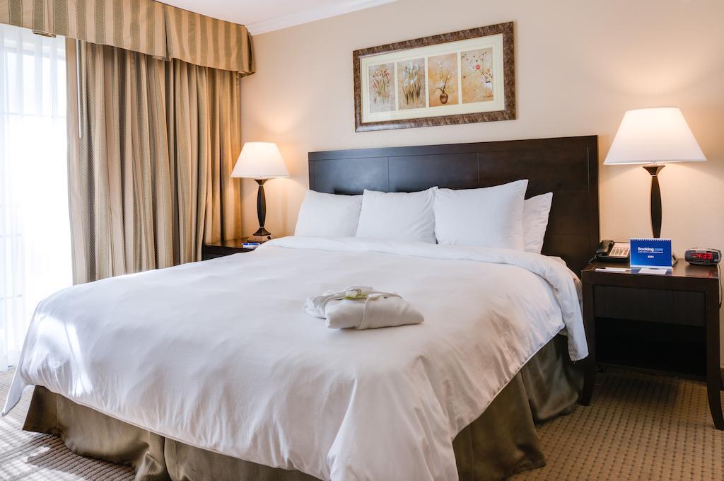 Buena Park Grand Hotel & Suites エクステリア 写真