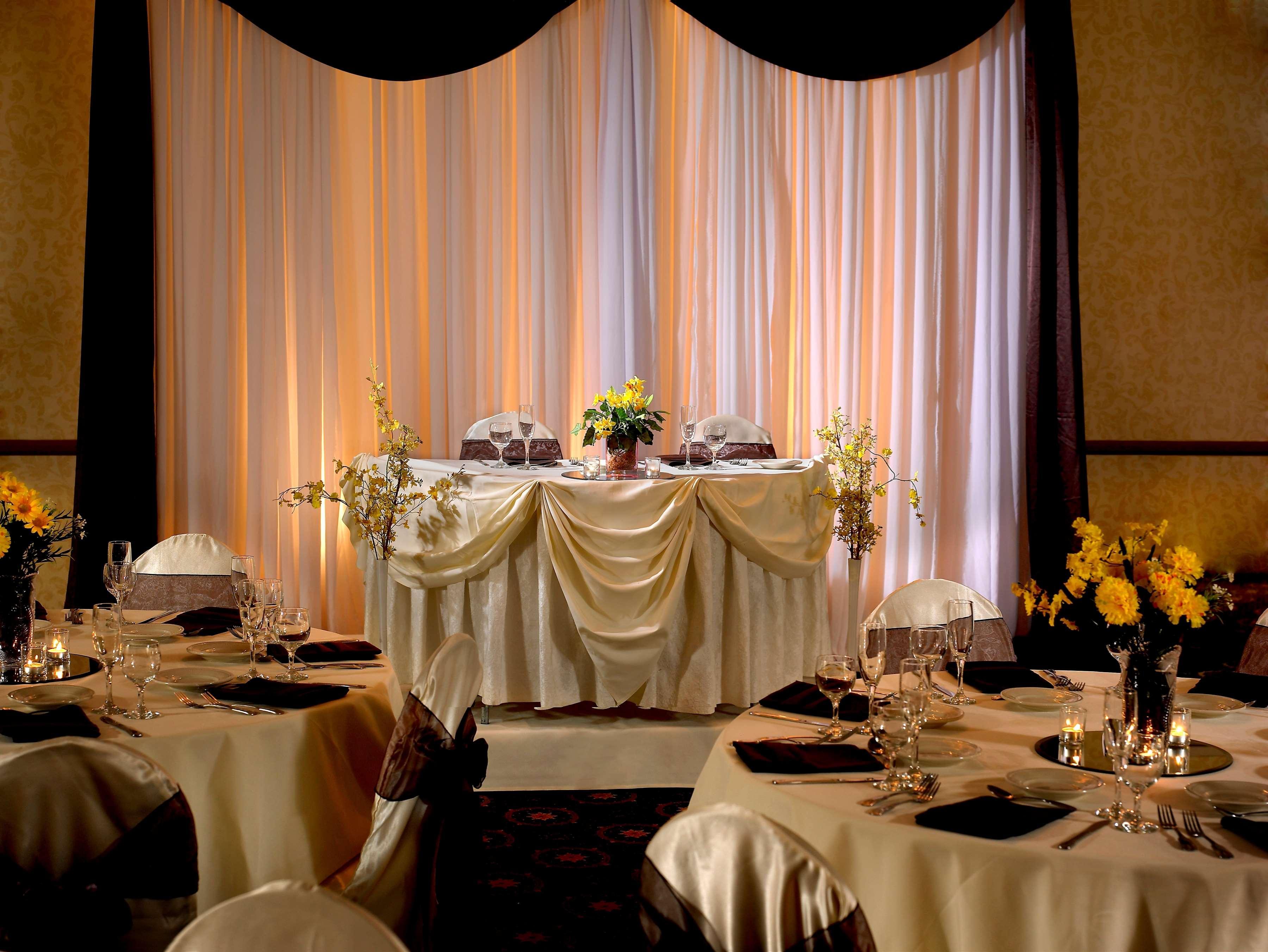 Buena Park Grand Hotel & Suites エクステリア 写真