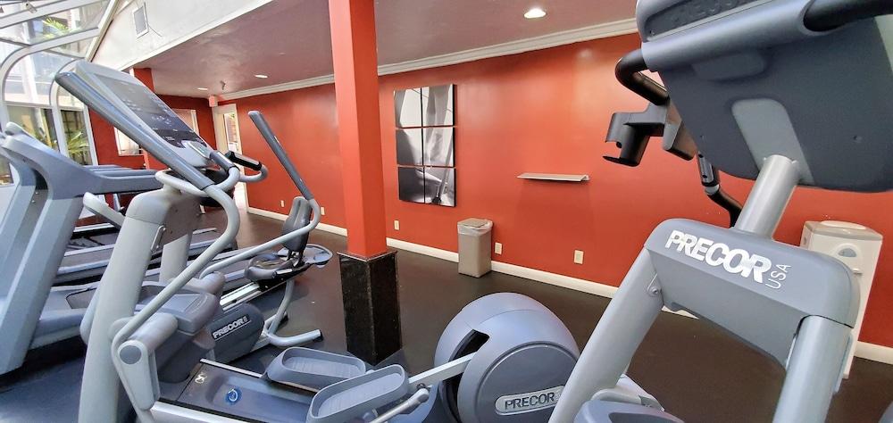 Buena Park Grand Hotel & Suites エクステリア 写真